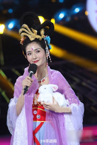 百变大咖秀谢娜白娘子:百变大咖秀谢娜惊艳演绎白娘子，重温经典角色攻略大揭秘！