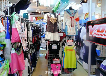 cosplay服装店:打造专属角色魅力，Cosplay服装店选购指南